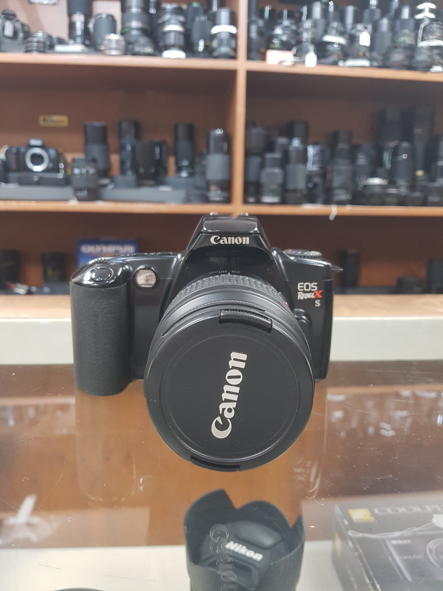 Canon EOS Kiss Panorama (alias Rebel XS aux États-Unis/Canada) appareil photo reflex AF à film avec objectif EF 35-80mm (Reconditionné Canon EOS Kiss Panorama (alias Rebel XS aux États-Unis/Canada) appareil photo reflex AF à film avec objectif EF 35-80mm (Reconditionné