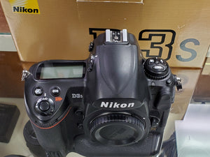 Nikon D3S, Professional Full Frame DSLR, 12.1MP, 9FPS with Battery & Charger, Used Condition 9.8/10 - Paramount Camera & Repair
