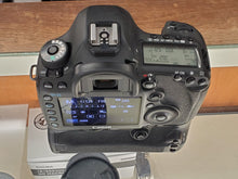 Load image into Gallery viewer, Canon 5D Mk3 Mark III, LOW Actuations, 3 Months Warranty, Battery Grip - Paramount Camera &amp; Repair