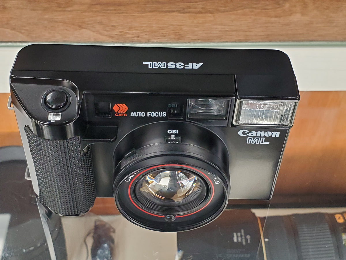 Canon AF35ML Autoboy Camera 40mm f1.9 Film Point & Shoot, CLA