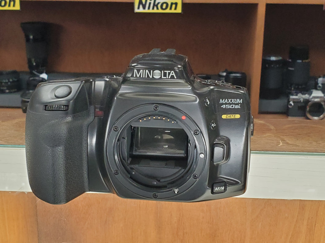 Minolta  450si  35mm Autofocus SLR Film Camera, CLA, Light Seals, Canada - Paramount Camera & Repair