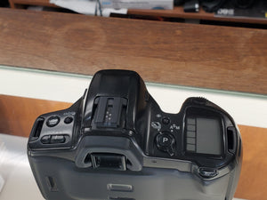 Minolta  450si  35mm Autofocus SLR Film Camera, CLA, Light Seals, Canada - Paramount Camera & Repair