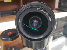 Load image into Gallery viewer, SONY DT F3.5-5.6 18-35mm lens - MINT