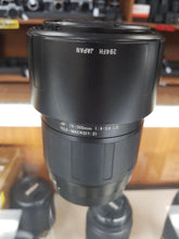 Load image into Gallery viewer, TAMRON AF 70-300mm F/4-5.6 LD Tele-Macro (1:2) 572D For SONY A58
