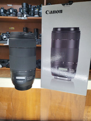 EF 70-300mm f/4-5.6 IS II USM telephoto - Used Condition 10/10