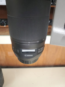 EF 70-300mm f/4-5.6 IS II USM telephoto - Used Condition 10/10