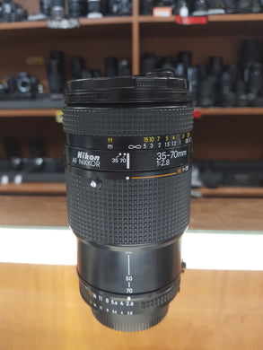 Nikon AF Nikkor 35-70mm f/2.8 Near Mint - Excellent condition