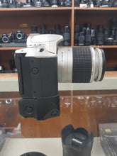 Load image into Gallery viewer, Canon EOS Rebel 2000 35mm AF Film Camera with 28-90mm Lens, Excellent Condition