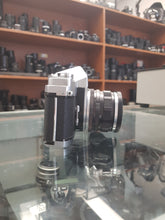 Load image into Gallery viewer, Minolta SR-1, 35mm Film Camera