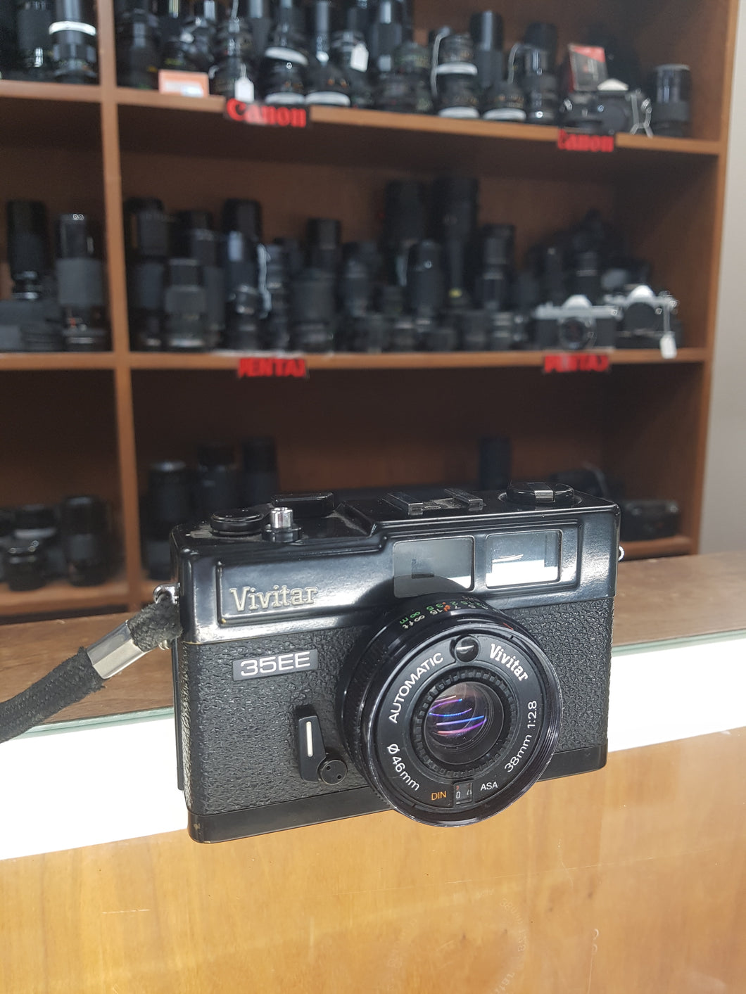 Vivitar 35 EE 35mm Compact Rangefinder Film Camera 38mm F2.8 Fast Aperture Lens - Excellent Condition