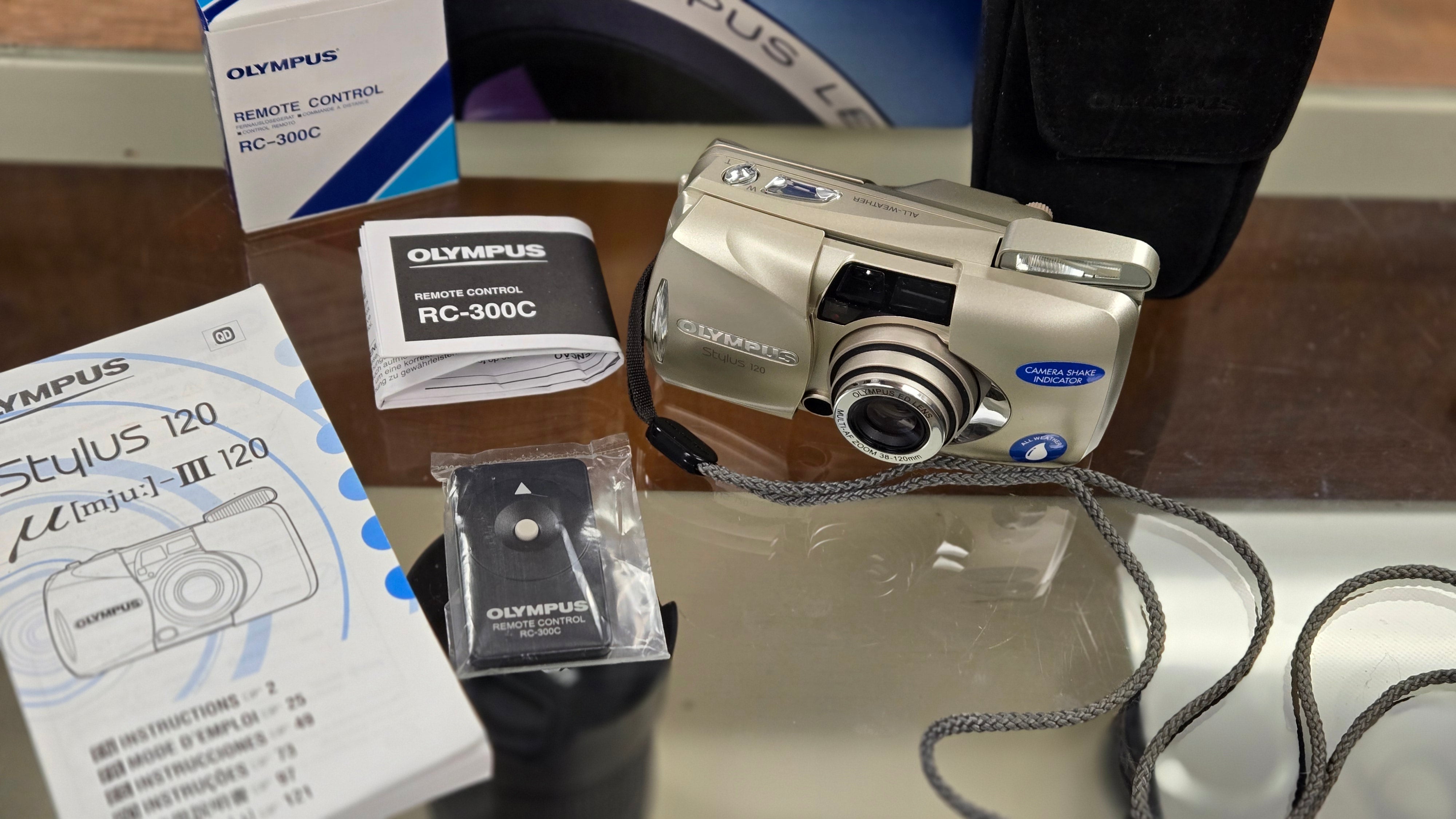 Olympus 120 mju III Stylus NEW Condition w/remote Point & Shoot Film Camera