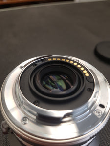 Olympus M.Zuiko Digital 17mm f/2.8 Wide Angle Silver Lens – Near MInt Condition