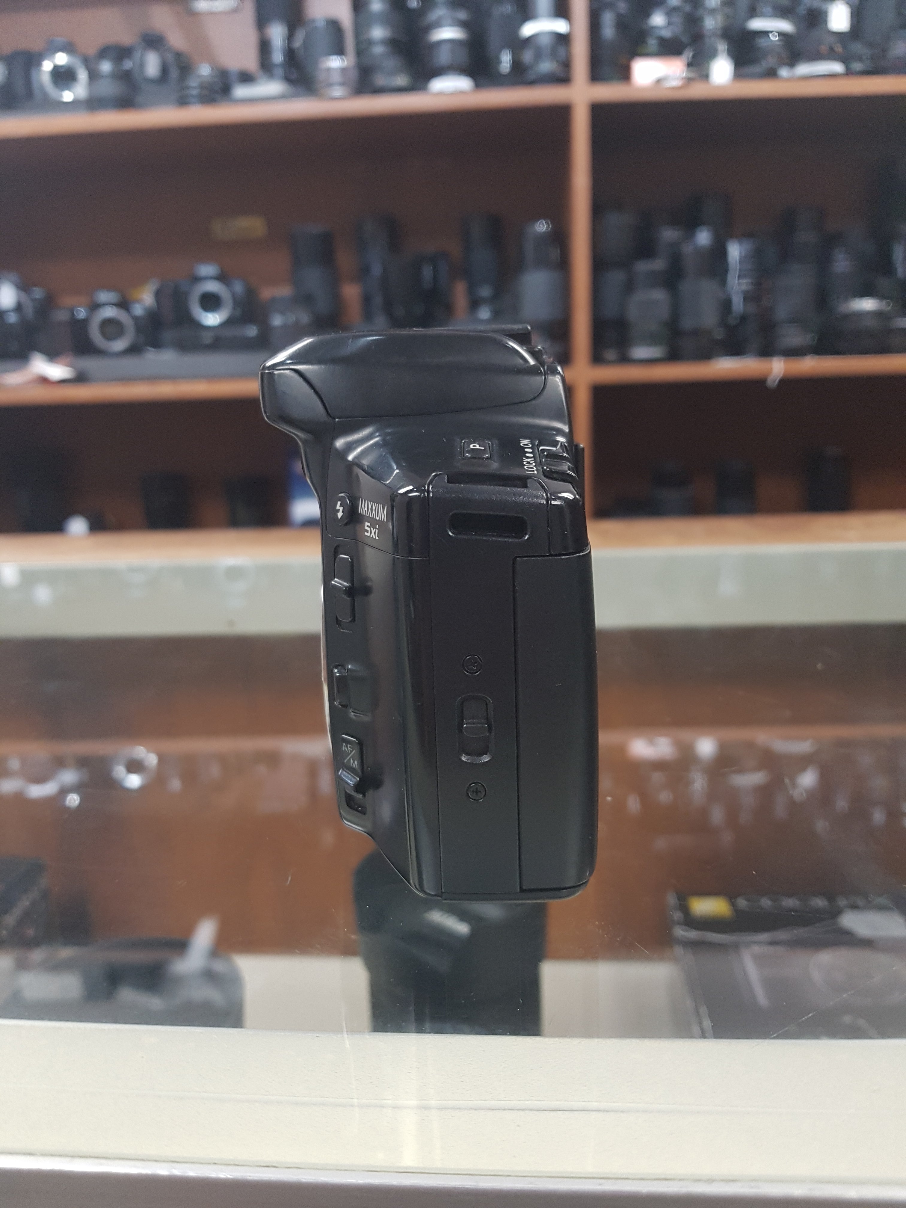 Minolta Maxxum 5xi Film Camera