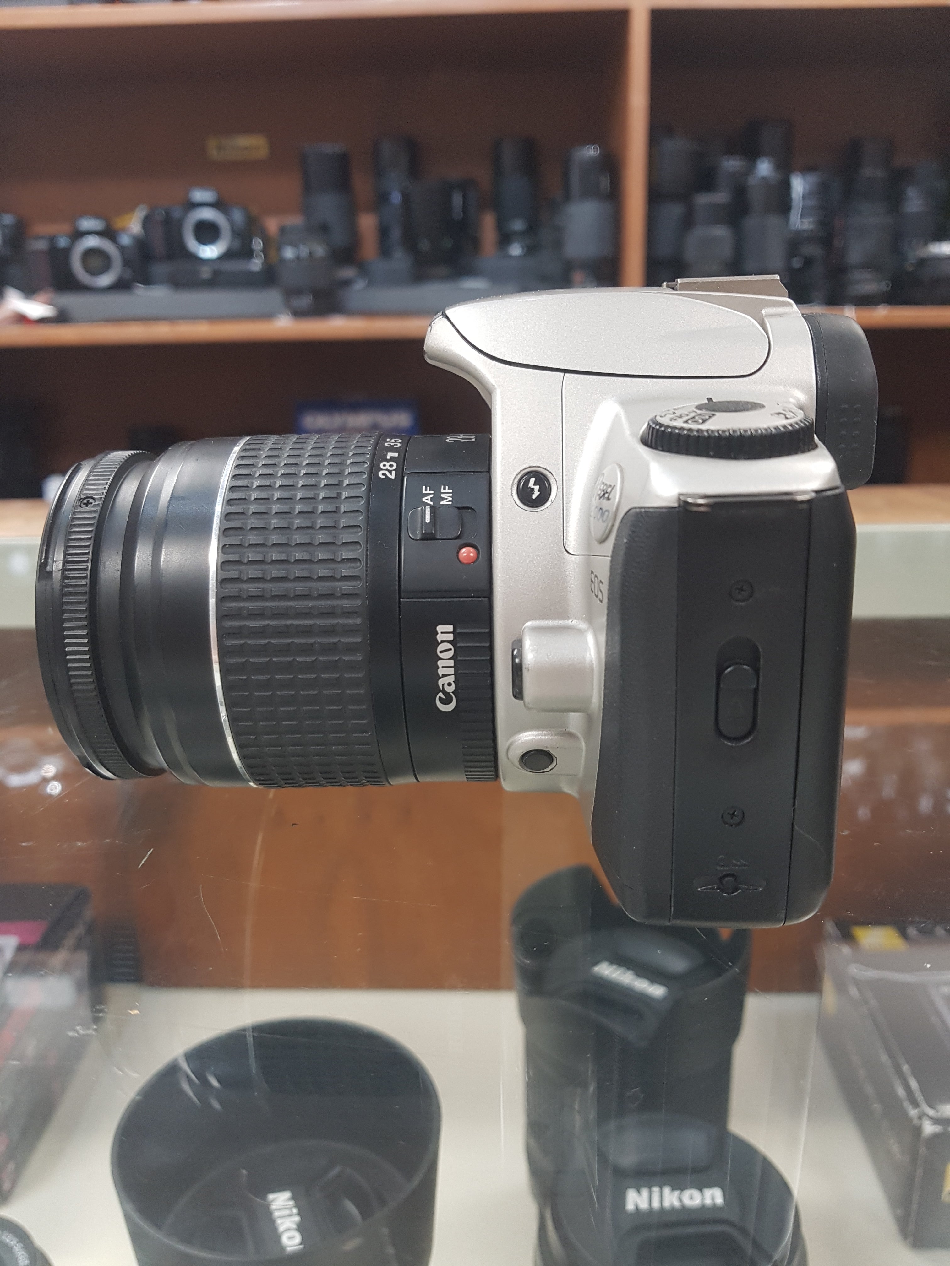 Canon EOS Rebel 2000 35mm AF Film Camera with 28-80mm Lens, Excellent Condition