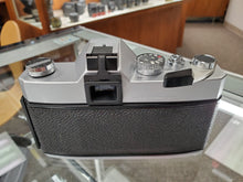 Load image into Gallery viewer, Mamiya DSX 1000 35mm Film Camera w/55mm F1.8 Mamiya Sekor SX Auto lens, CLA&#39;d, New Mirror Foam - Paramount Camera &amp; Repair