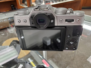 Fujifilm X-T10 16MP, 8 FPS, 3" Tilt Screen, Digital Camera- Used Condition 9/10 - Paramount Camera & Repair