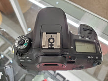 Load image into Gallery viewer, Canon 77D DSLR 24.2MP, 1080P Video, 6FPS - New Condition: 10/10 - 3 Months Warranty - Paramount Camera &amp; Repair