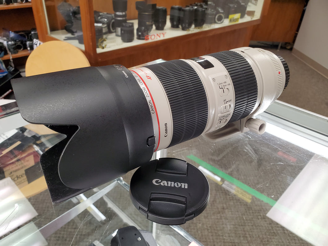 Canon 70-200mm 2.8L IS II USM lens - Pro Full Frame Telephoto - Used Condition 10/10 - Paramount Camera & Repair