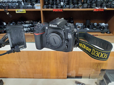 Nikon D300S DX 12.3MP DSLR, Low Shutter Count  - Used Condition 10/10 - Paramount Camera & Repair