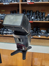 Load image into Gallery viewer, Canon 420EX Speedlite Flash - Excellent Condition 9/10 - Paramount Camera &amp; Repair