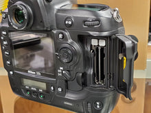 Load image into Gallery viewer, Nikon D3S, Professional Full Frame DSLR, 12.1MP, 9FPS with Battery &amp; Charger, Used Condition 9.8/10 - Paramount Camera &amp; Repair