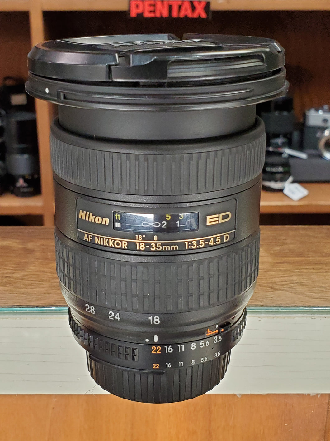 Nikon AF 18-35mm f/3.5-4.5D ED-IF Wide Angle - Like new