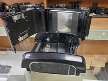 Load image into Gallery viewer, Mamiya RB67 Pro S SD 6x4.5 645 Film Back, CLA&#39;d, New Light Seals, Canada - Paramount Camera &amp; Repair
