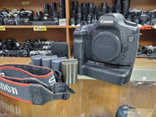 Load image into Gallery viewer, Canon 5D, 12.8MP, 4 batteries, Canon Grip, 3 Months Warranty, Used Condition: 9.5/10 - Paramount Camera &amp; Repair
