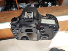 Load image into Gallery viewer, Canon EOS 7D DSLR 18MP, 1080P Camera - Used Condition: 9.8/10 - Paramount Camera &amp; Repair