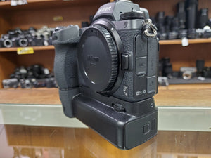 LIKE NEW, Nikon Z7 II Mirrorless w/FTZ Adapter, Grip, 45.7MP, 4K Video, Touchscreen, Wifi, Bluetooth - Paramount Camera & Repair