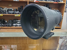 Load image into Gallery viewer, Nikon 400mm F/2.8D ED IF AF-I Super Telephoto, Upgraded Double Hood, Camo Cover - Paramount Camera &amp; Repair