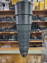 Load image into Gallery viewer, Nikon 400mm F/2.8D ED IF AF-I Super Telephoto, Upgraded Double Hood, Camo Cover - Paramount Camera &amp; Repair