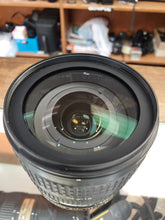 Load image into Gallery viewer, Nikon 18-70mm f/3.5-4.5G ED IF AF-S DX Lens - Used Condition 10/10 - Paramount Camera &amp; Repair