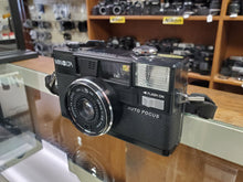 Load image into Gallery viewer, Minolta Hi-Matic AF2, 35mm Point &amp; Shoot Compact Camera, Cleaned, Tested, Canada - Paramount Camera &amp; Repair