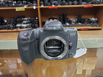 Minolta 500si 35mm Autofocus SLR Film Camera w/ Power Grip, CLA, Light Seals, Canada - Paramount Camera & Repair
