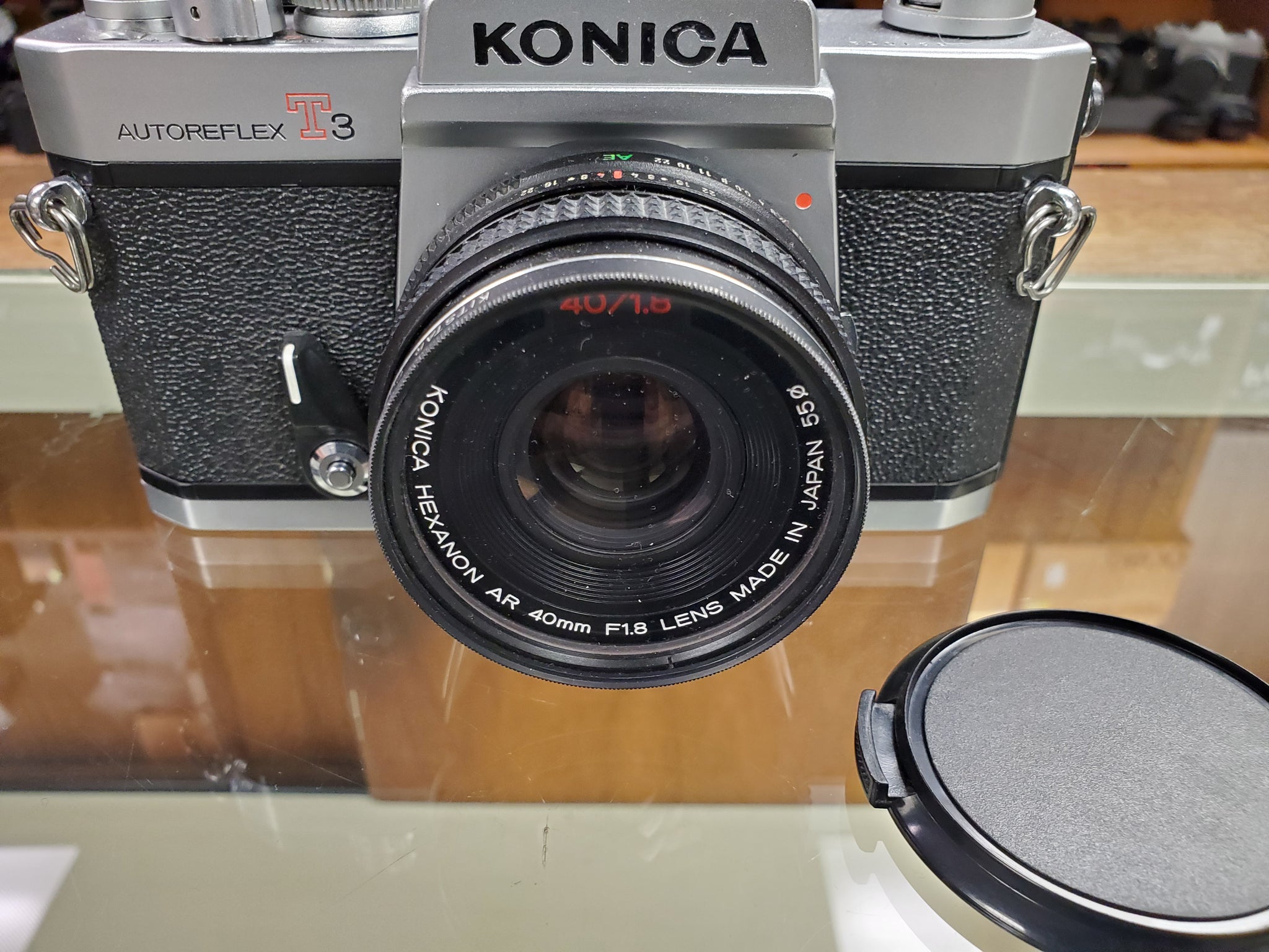 Konica Autoreflex T3 35mm Reflex + 2 objectifs Konica Autoreflex T3 35mm Reflex + 2 objectifs