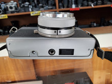 Load image into Gallery viewer, Canon Canonet 28 Rangefinder camera, 40mm lens, CLA&#39;d, RF Calibrated-Light seals-Canada - Paramount Camera &amp; Repair