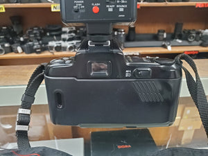 Nikon F-601/N6006,  AF SLR Film Camera w/Nikon 35-80mm lens, flash, Canada - Paramount Camera & Repair