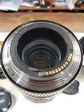 Load image into Gallery viewer, Canon 70-200mm F4 L IS USM lens - Pro Full Frame Telephoto - Used Condition 9.5/10 - Paramount Camera &amp; Repair