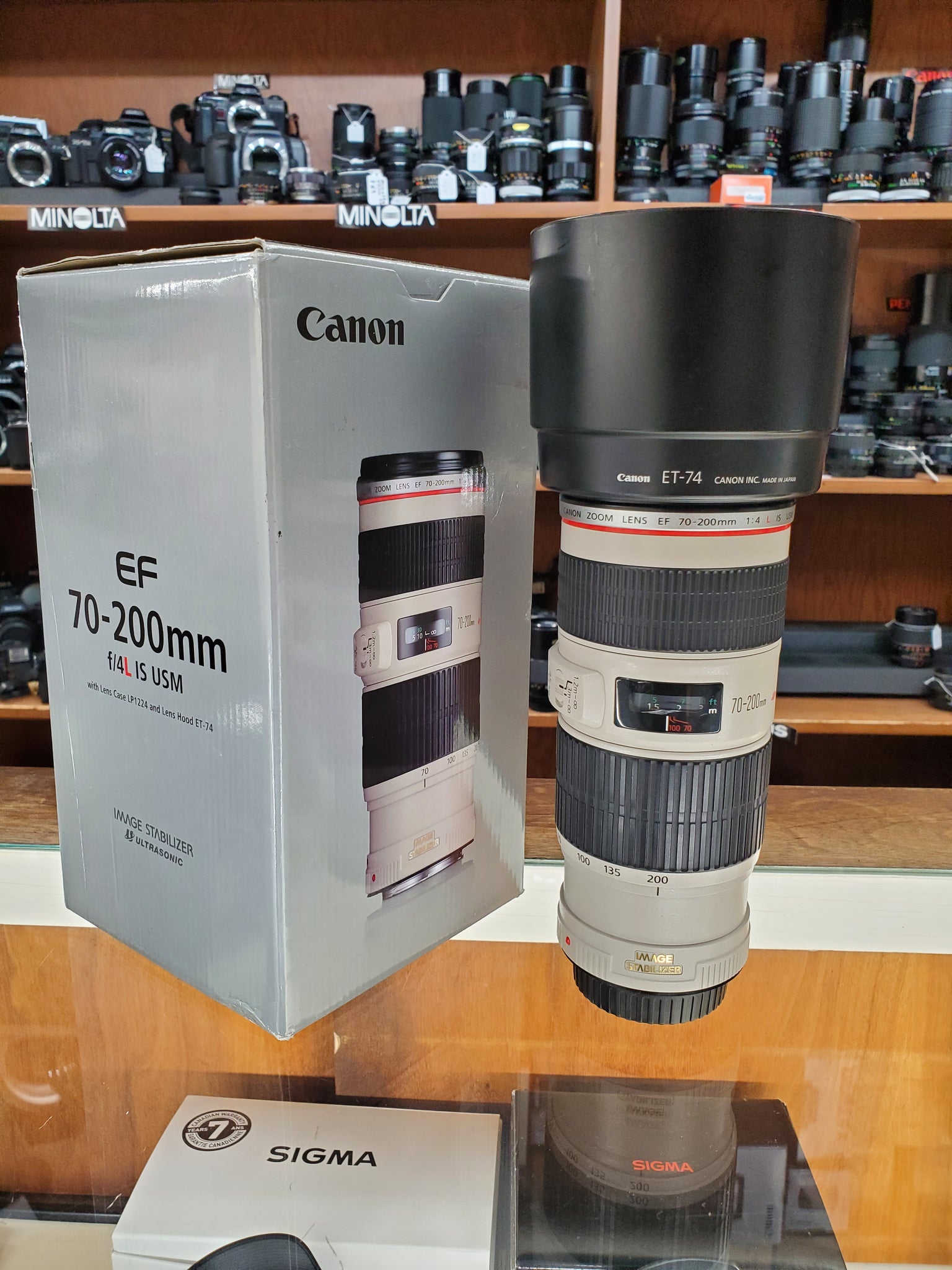 Canon 70-200mm F4 L IS USM lens - Pro Full Frame Telephoto - Used