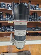 Load image into Gallery viewer, Canon 70-200mm 2.8L IS USM lens - Pro Full Frame Telephoto - Used Condition 9.5/10 - Paramount Camera &amp; Repair