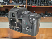 Load image into Gallery viewer, Olympus E-500 DSLR KIT with 14-45mm Lens - Cleaned &amp; Tested - Paramount Camera &amp; Repair
