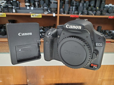 Canon EOS 500D / EOS Rebel T1i 15.1MP Digital SLR Camera Black (Body Only)