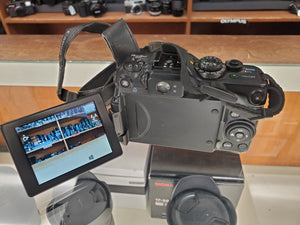 Canon G11 Mirrorless, 10MP, Digital Camera- Used Condition 9/10 - Paramount Camera & Repair