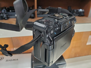 Canon G11 Mirrorless, 10MP, Digital Camera- Used Condition 9/10 - Paramount Camera & Repair