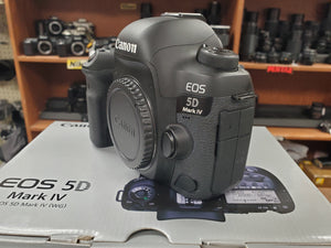 Canon 5D Mk4 Mark IV, LOW Actuations, WiFi, 3 Months Warranty - Paramount Camera & Repair