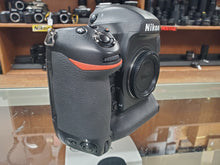 Load image into Gallery viewer, Nikon D5, Pro Full Frame DSLR, 20.8MP, 14FPS, Dual XQD, Like New - Paramount Camera &amp; Repair