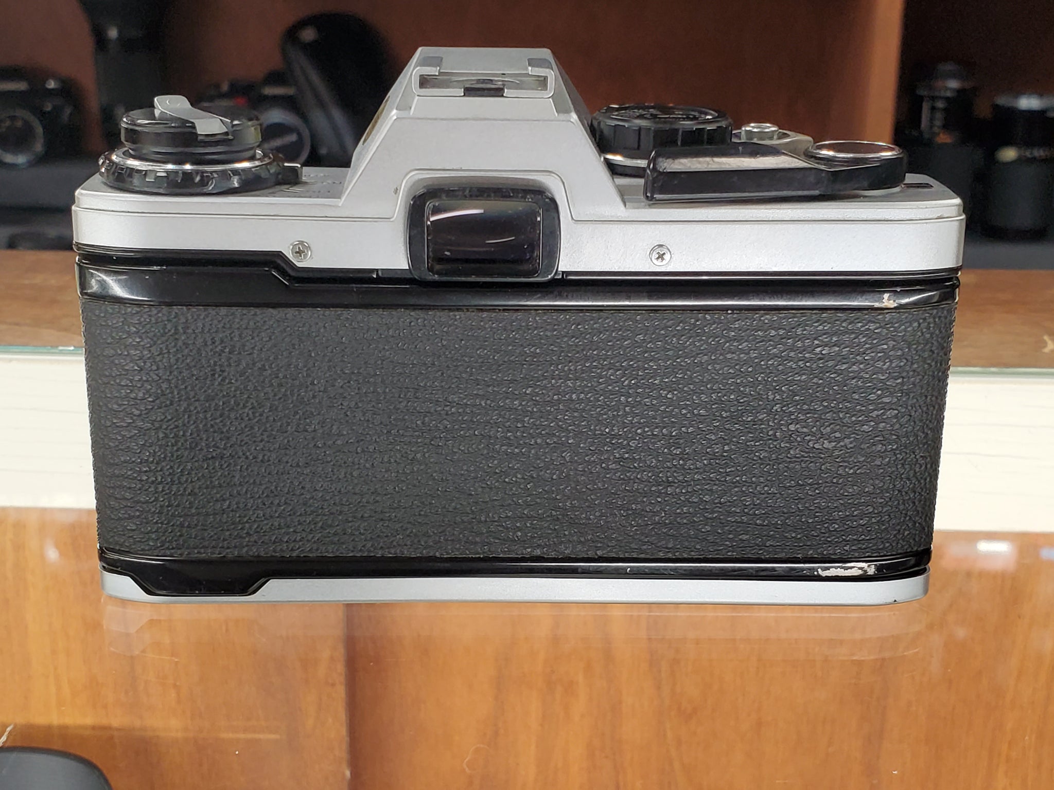 TOP *SERVICED* Canon AE-1 Program Chrome Body Classic 35mm Film Camera TOP *SERVICED* Canon AE-1 Program Chrome Body Classic 35mm Film Camera