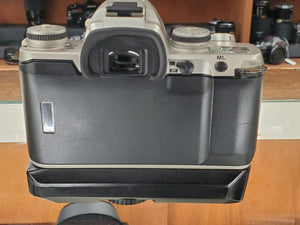 Pentax MZ-5n w/Battery Grip 35mm Autofocus Film Camera, Warranty, Canada - Paramount Camera & Repair