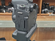 Load image into Gallery viewer, Canon Rebel T6s w/battery grip- 24.2MP DSLR, WiFi, Almost like new - Paramount Camera &amp; Repair